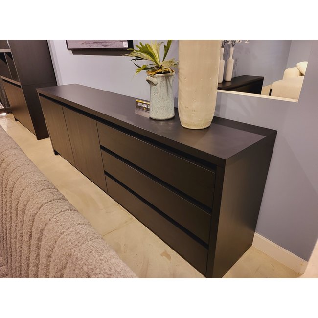 WoonMax Dressoir Milanello 2 deurs / 3 laden 242 cm