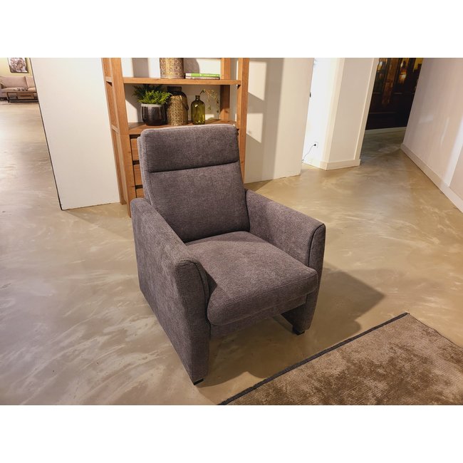 WoonMax Bank Seattle showroommodel met hoge rug