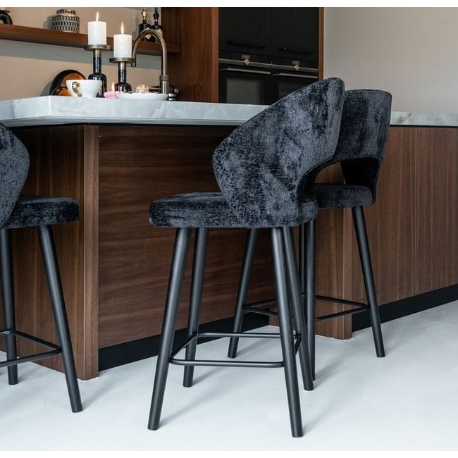 Richmond Interiors  Counterstoel Savoy black chenille - Showroommodel