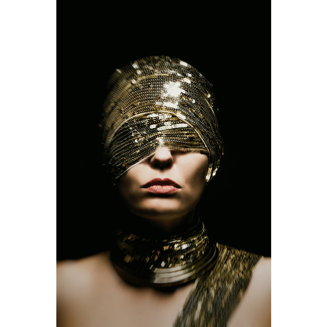 Wandkraft Wandkraft Faces 031 - Stijlvol Portret met Gouden Pailletten