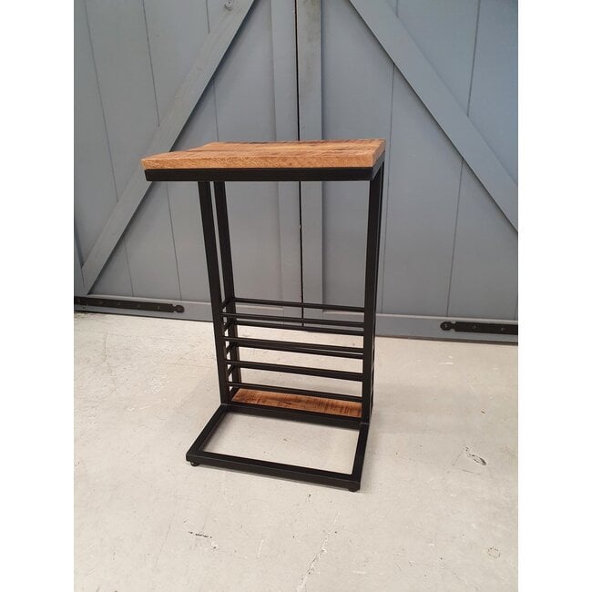 Benoa Bijzettafel industrieel sofa zwart met open vak