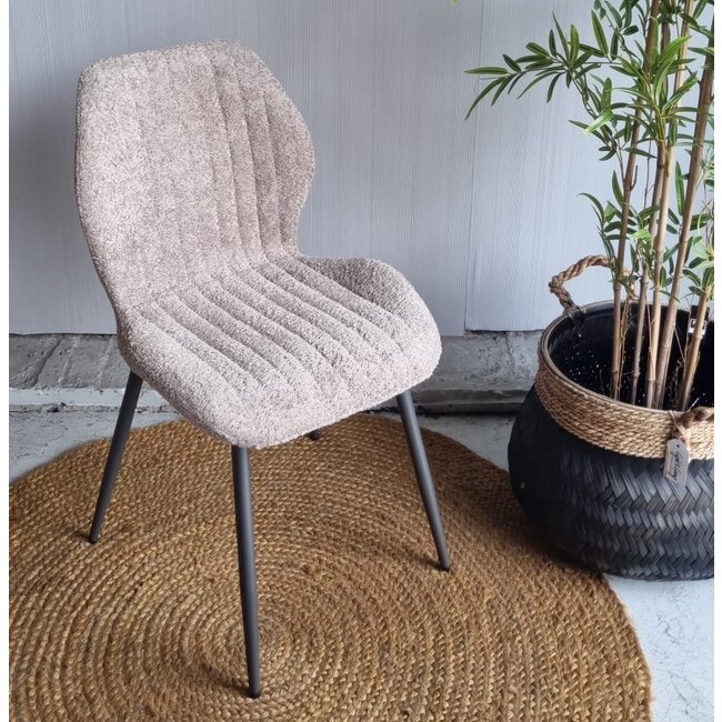 WoonStijl Eetkamerstoel Lende Boucle zandkleur