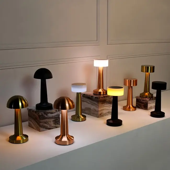 Countryfield Tafellamp met dichte kap Lampa zwart