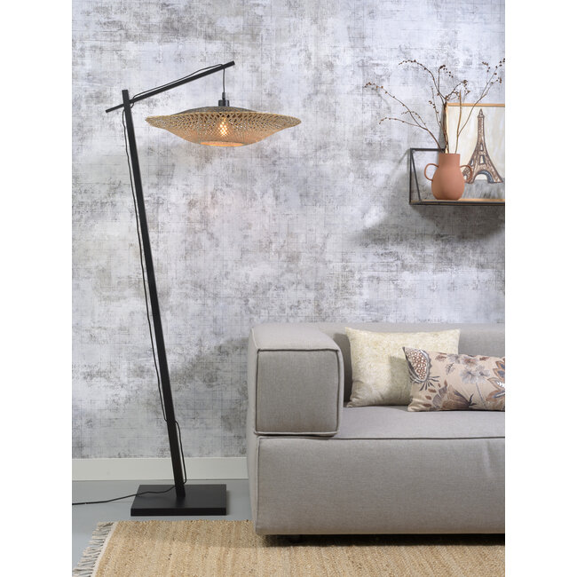 Good&Mojo Vloerlamp Kalimantan zw. h.176cm/kap horiz. 60x15cm zw/nat.