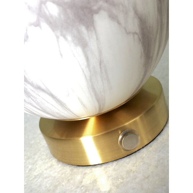 it's about RoMi Tafellamp glas/ijzer Carrara bol wit marmerprint/goud