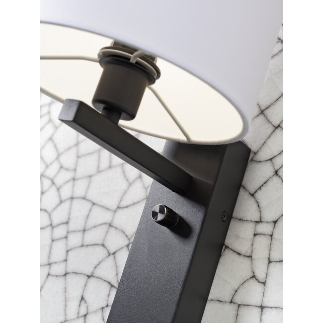 it's about RoMi Wandlamp ijzer Florence E14 met plank+usb incl. dimmer d. linnen