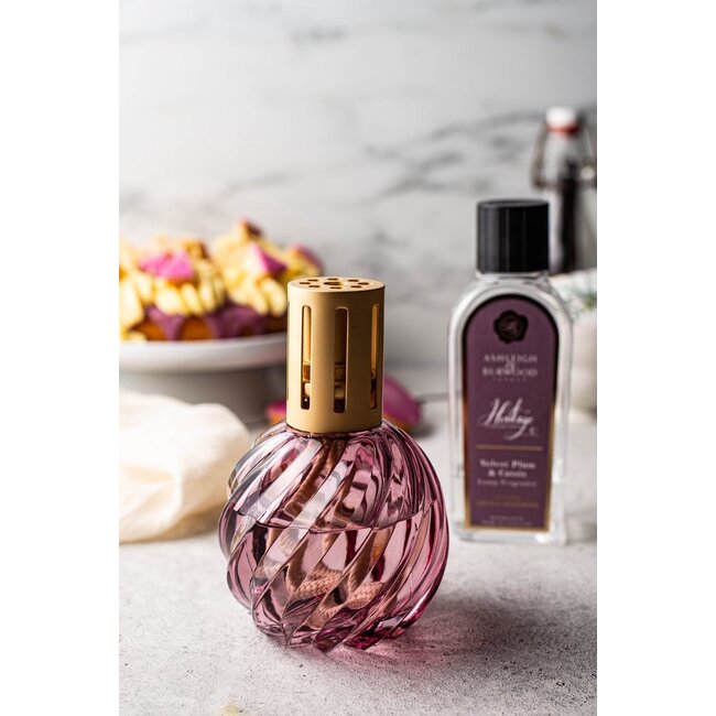 Ashleigh & Burwood Ashleigh & Burwood Geurlamp Heritage Mauve inclusief Velvet Plum & Cassis Olie