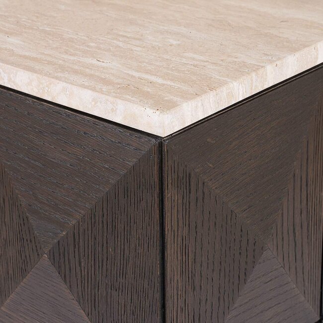 Richmond Interiors  Pilaar Claremont Bruin