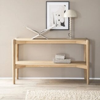 Eleonora Dressoir /  Sidetable Selbu