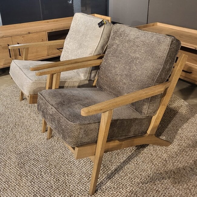 WoonMax Fauteuil Osaka met houten armleuning - Taupe