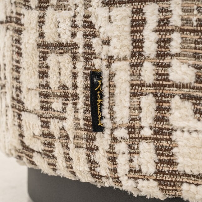 Richmond Interiors  Poef Lexie 70Ø cream dalia 11