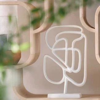 Light en Living Ornament op voet 24x8x39 cm GOLEZA crème