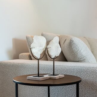 Richmond Interiors  Faux koraal Jada op standaard wit