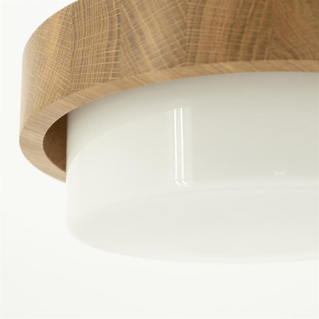 By Boo Hanglamp Oaka