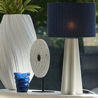 Light en Living Ornament op voet Yfke marmer wit/zwart