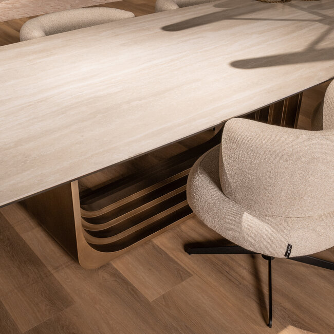 Richmond Interiors  Eettafel Maxfield beige 300