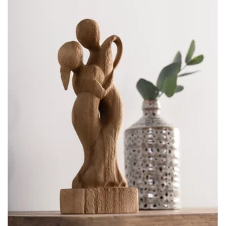 MUST Living Ornament Dancing