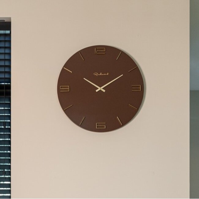 Richmond Interiors  Klok Byram Chestnut Ø 60 cm