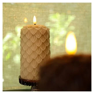 Countryfield LED-B Kaars Dennenkegel Lyon L beige - 8,5 x 8,5 x 15 cm