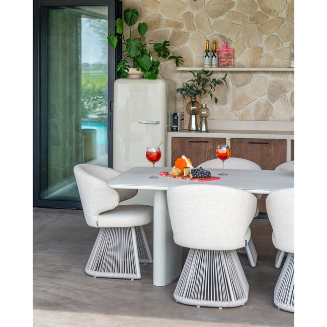 Richmond Interiors  Outdoor eettafel Senza licht beige  220