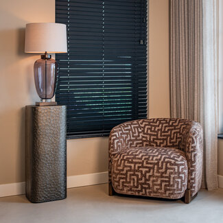 Richmond Interiors  Lounge stoel Hannah bruin labyrinth fire retardant