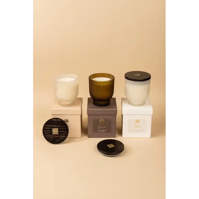 PTMD PTMD Geurkaars New Elements Woody Bouquet S - Luxe Sheaboterwas