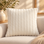 Light en Living Kussen 45x45 cm VAJEN velvet crème
