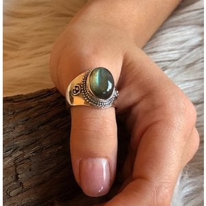 Zilveren ring Labradoriet Yai