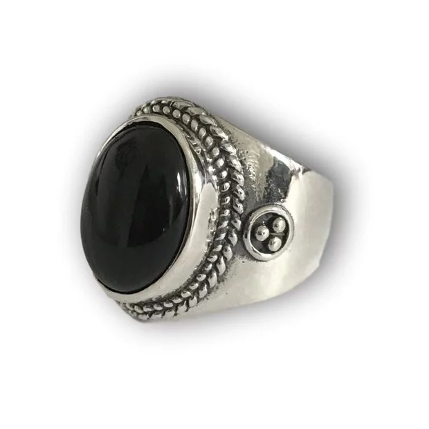 Zilveren ring Black Onyx Yai