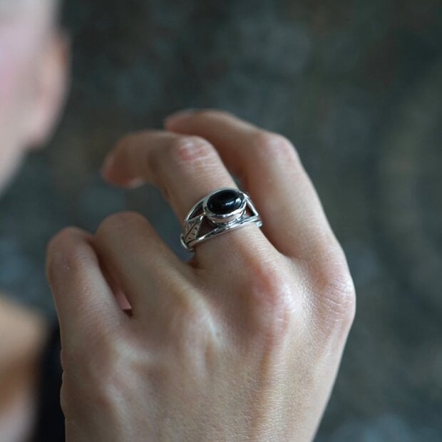 Onyx ring Leaf Onyx ring Leaf