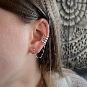 Zilveren chain earcuff Quattro