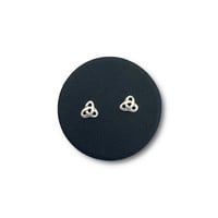 Zilveren oorknopjes triquetra