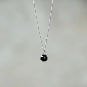 Zwarte spinel ketting druppel