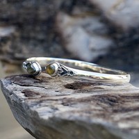 Zilveren edelsteen bangle Vanida Labradoriet Zilveren edelsteen bangle Vanida Labradoriet