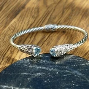 Zilveren Bali bangle Blue Topaz