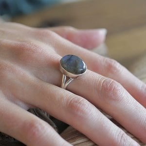 Zilveren ring Labradoriet Solitaire