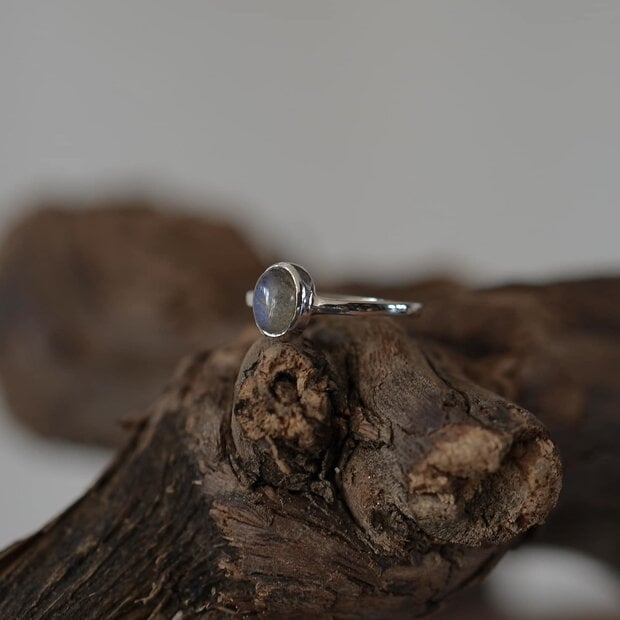 Labradoriet ring Piccola