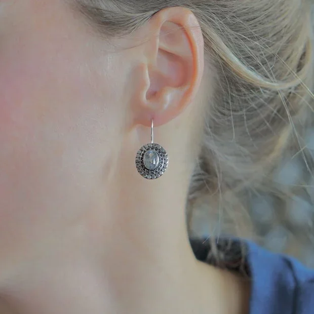 Topaas oorbellen Medewi