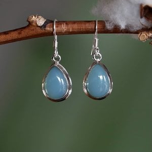 Zilveren oorbellen blauwe Chalcedoon Saniya