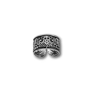 Zilveren earcuff Flow