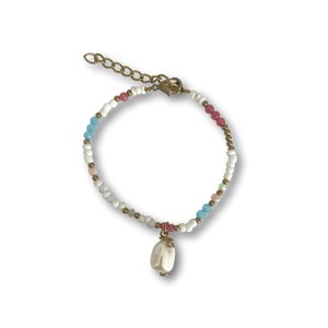 Armbandje zoetwaterparel Leila