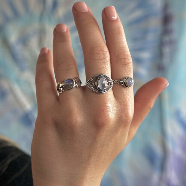 Zilveren ring maansteen Mary