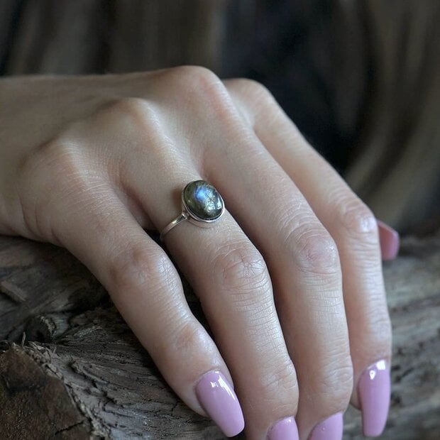 Zilveren ring Labradoriet Louisa