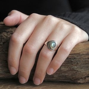 Zilveren ring Labradoriet Mila