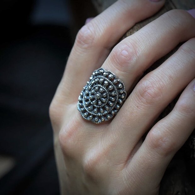 Zilveren ring Domiziana