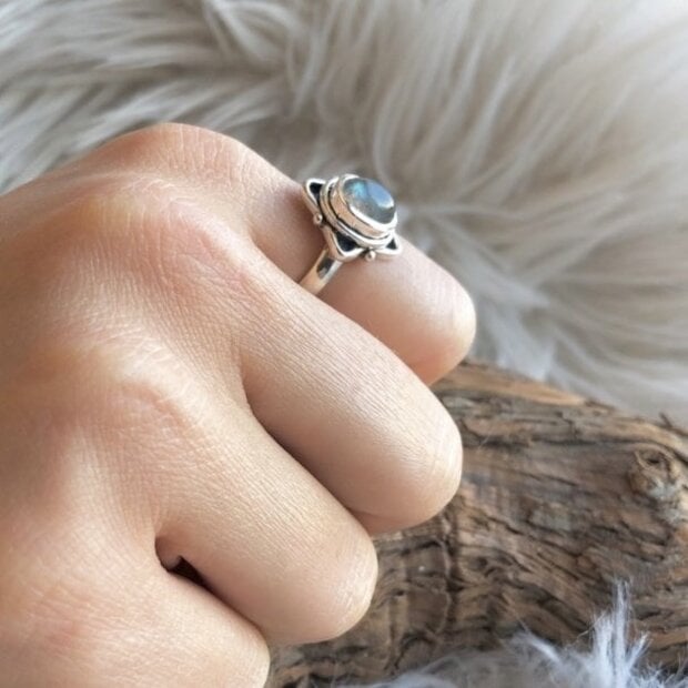 Zilveren ring Labradoriet Star
