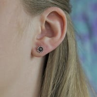 Zilveren oorknopjes Sunflower studs