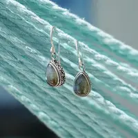 Labradoriet oorbellen Bali Love