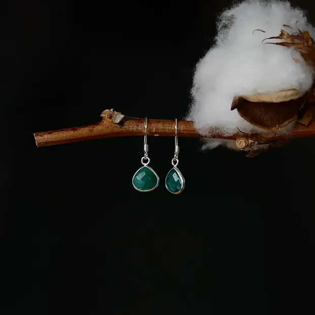 Zilveren oorbellen Smaragd Avin