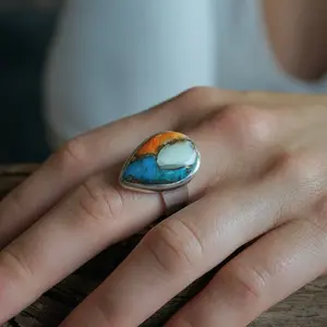 Spiny Oyster Turquoise ring Drop